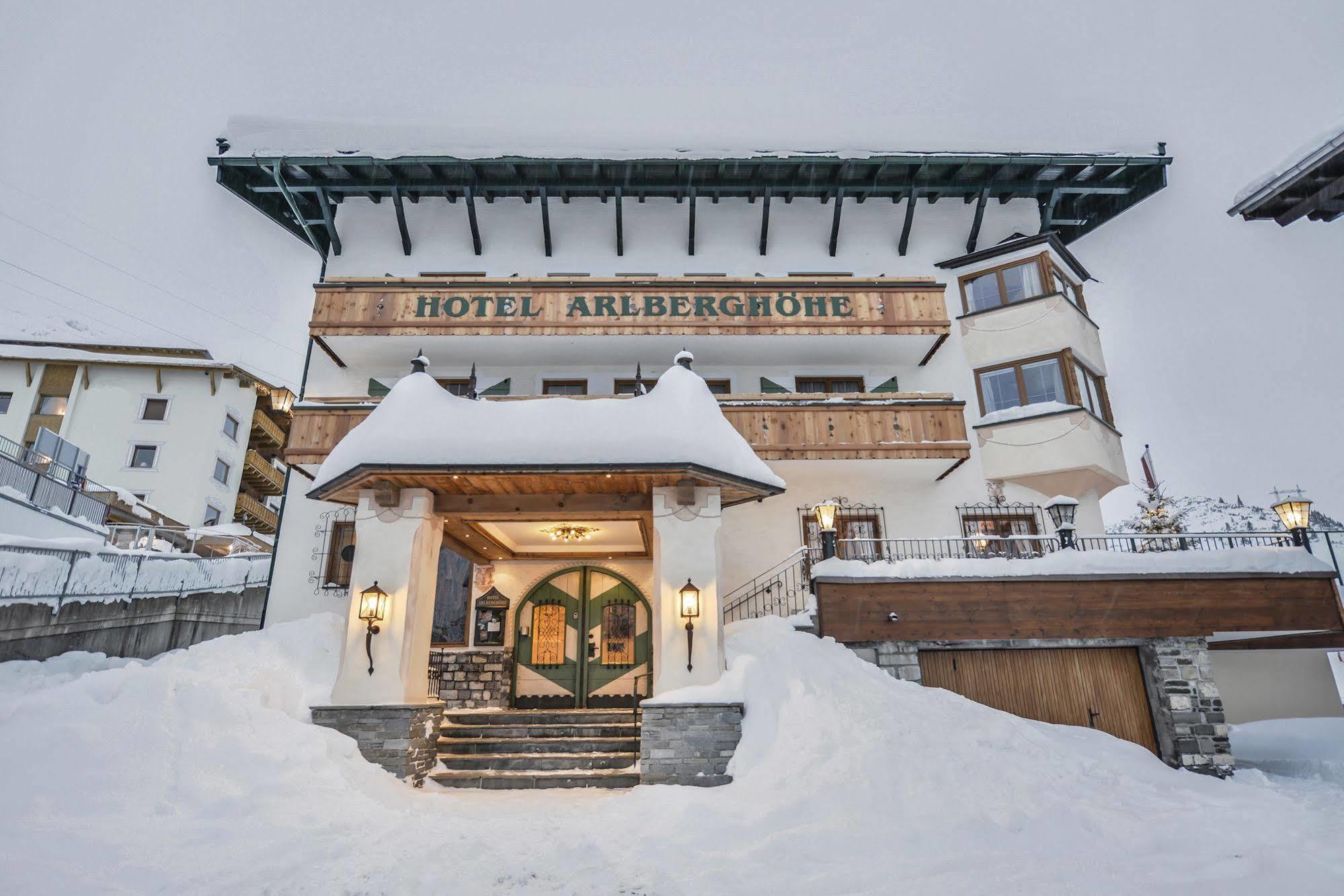 Hotel Arlberghoehe Sankt Christoph Am Arlberg Exterior foto